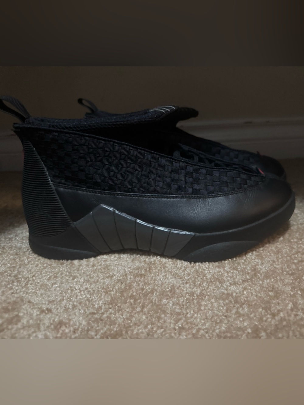 Jordan 15 Retro “Stealth”
Size 9.5